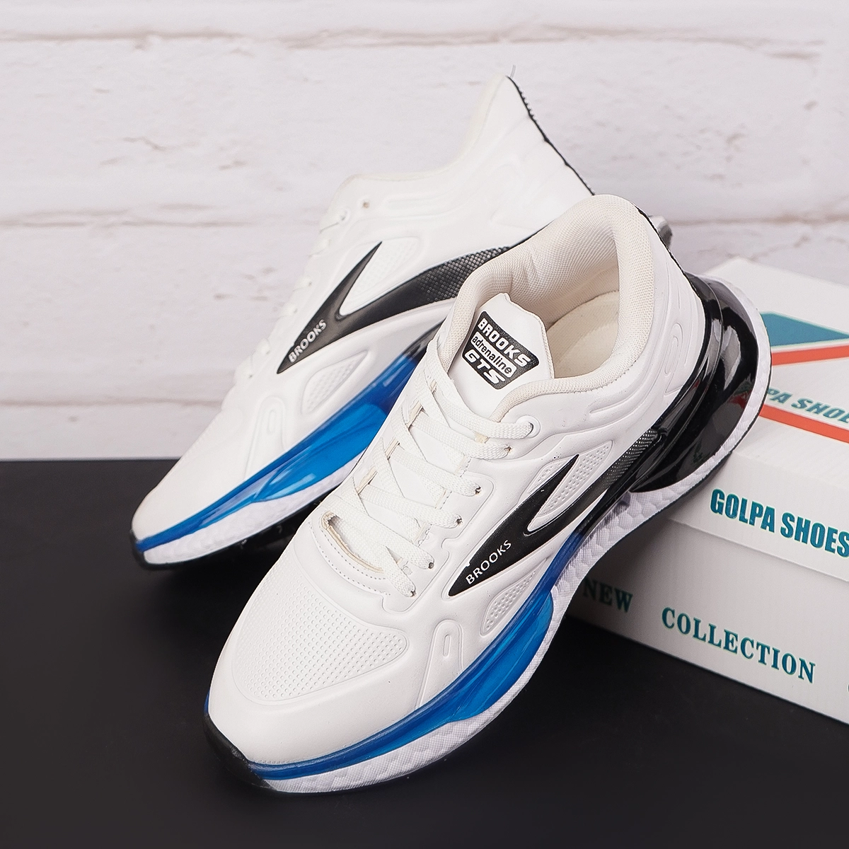 کفش ورزشی مردانه Brooks سفید آبی مدل Selvi